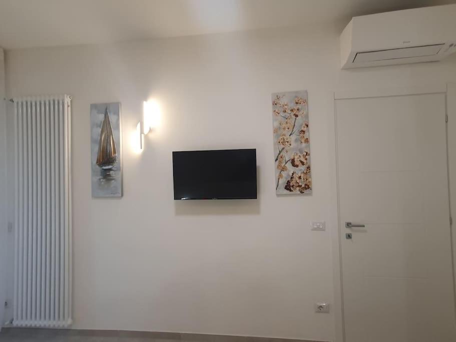 Lecci Al Mare Apartment Сан Винченцо Екстериор снимка