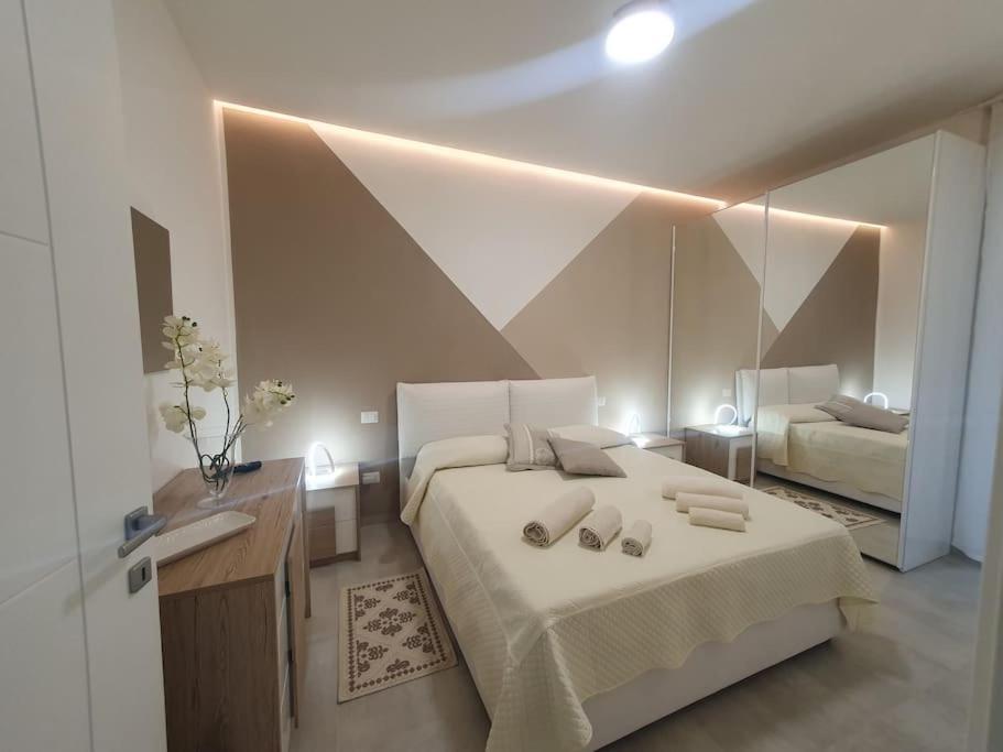 Lecci Al Mare Apartment Сан Винченцо Екстериор снимка