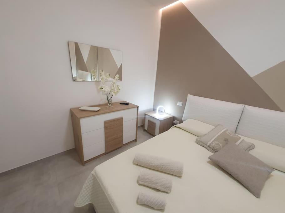 Lecci Al Mare Apartment Сан Винченцо Екстериор снимка