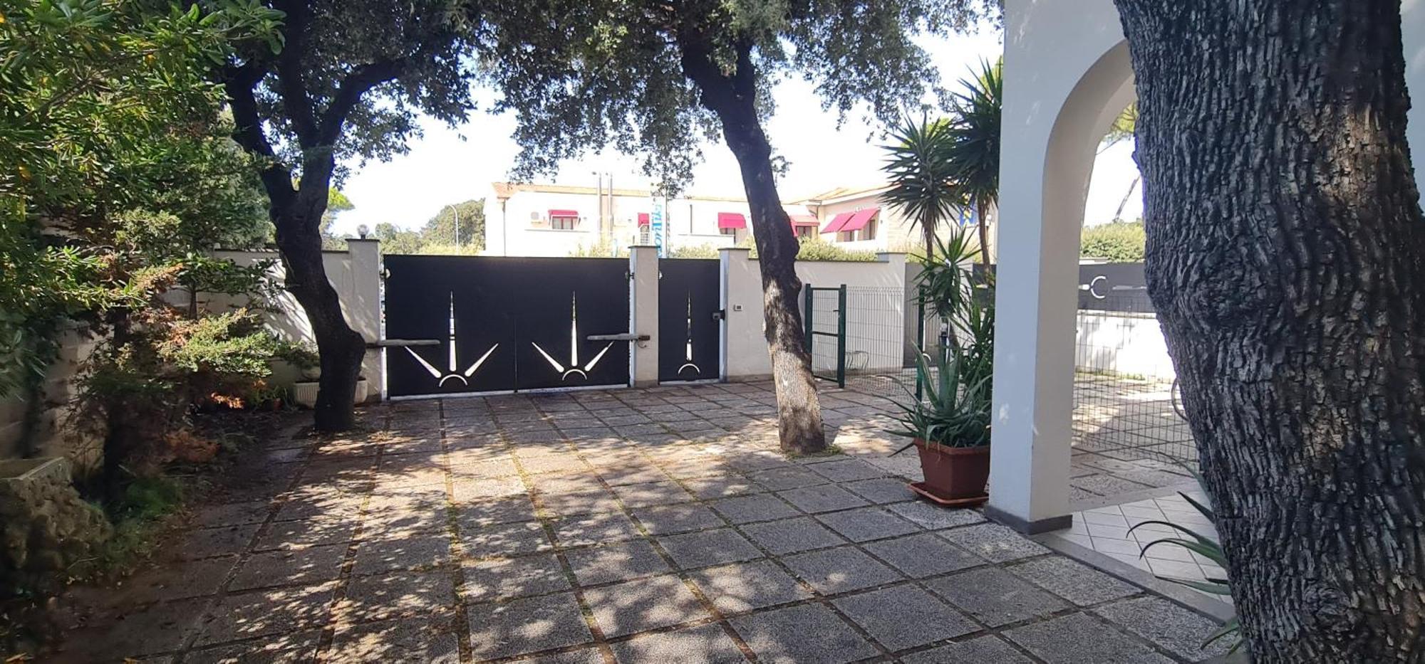 Lecci Al Mare Apartment Сан Винченцо Екстериор снимка