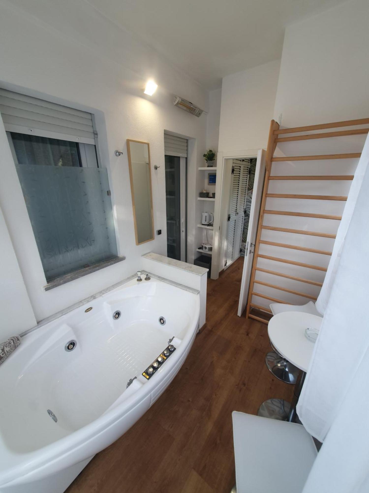Lecci Al Mare Apartment Сан Винченцо Екстериор снимка